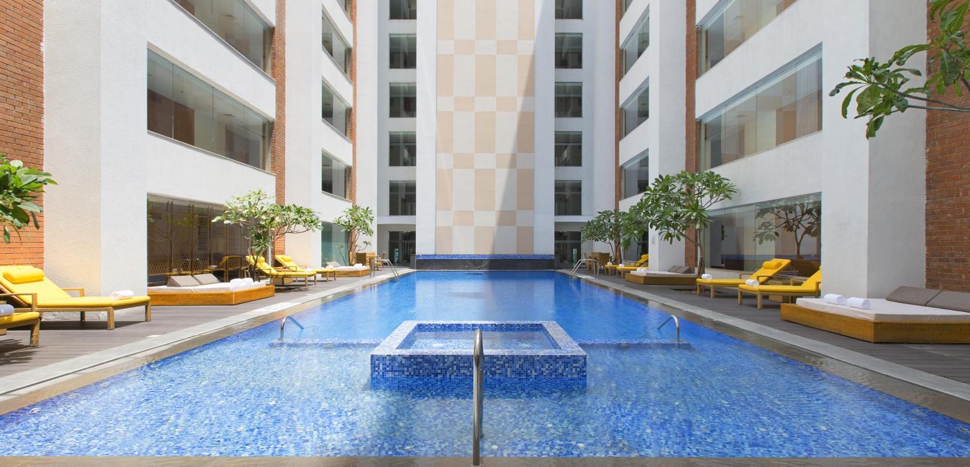 Sheraton Hyderabad Hotel Extérieur photo