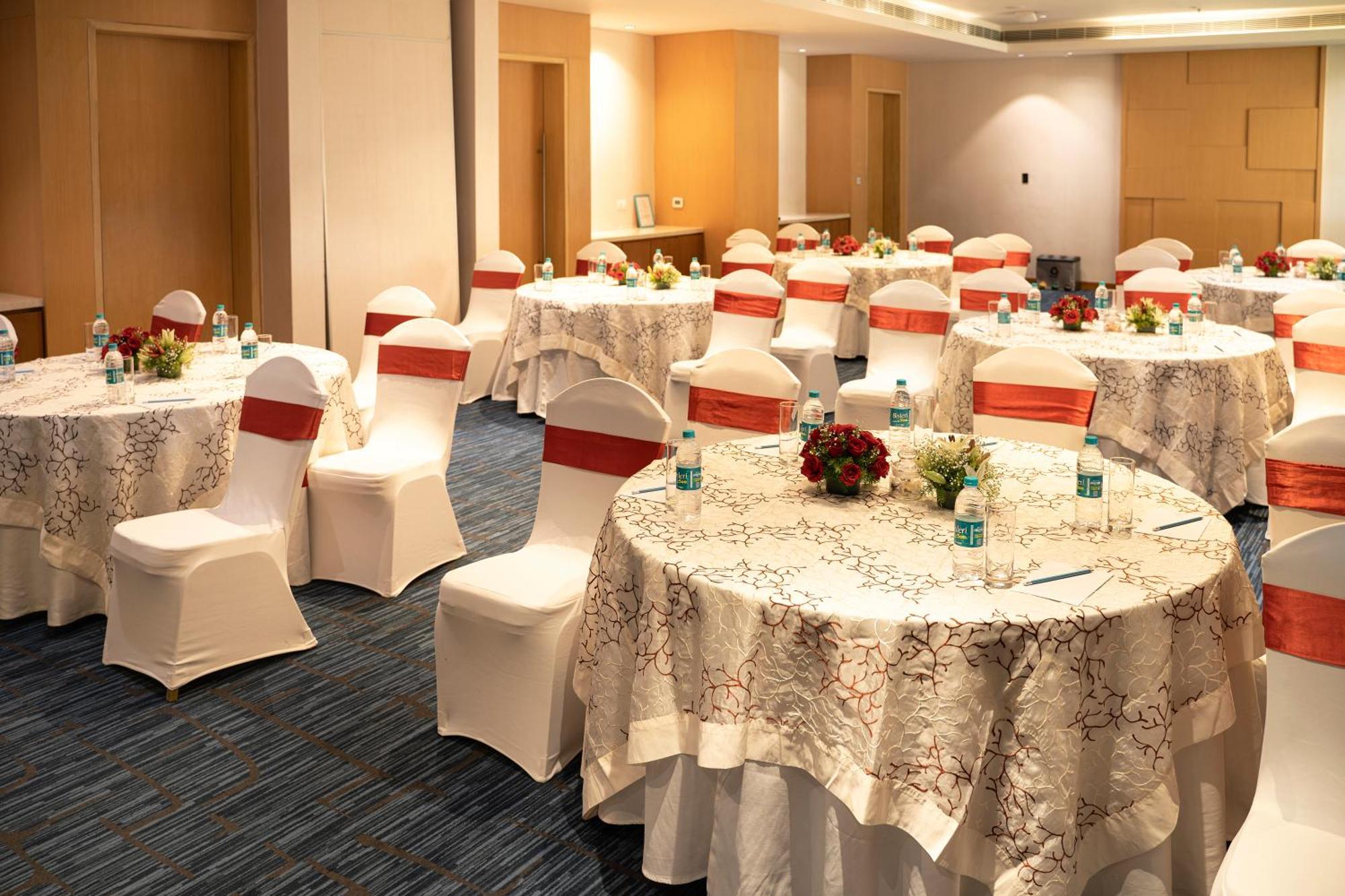 Sheraton Hyderabad Hotel Extérieur photo