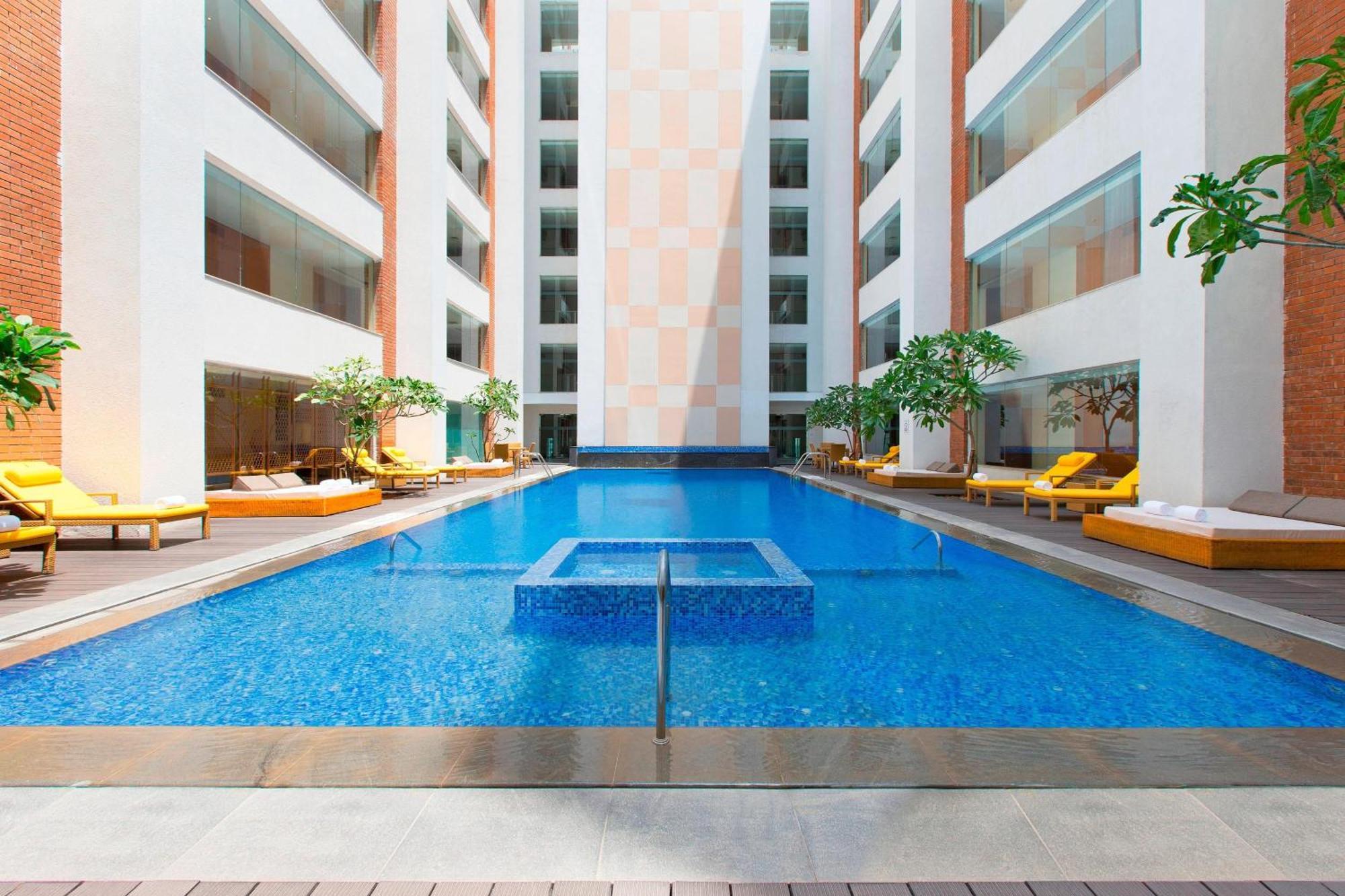 Sheraton Hyderabad Hotel Extérieur photo